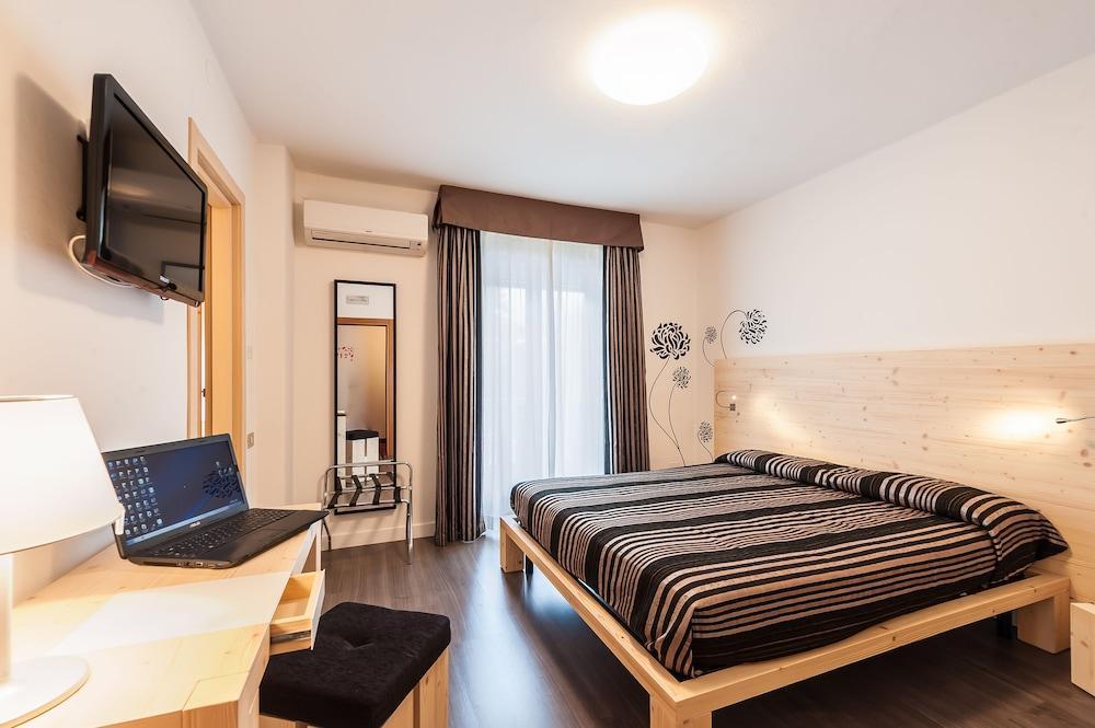 Hotel Al Sorriso Greenpark & Wellness Левико Терме Екстериор снимка